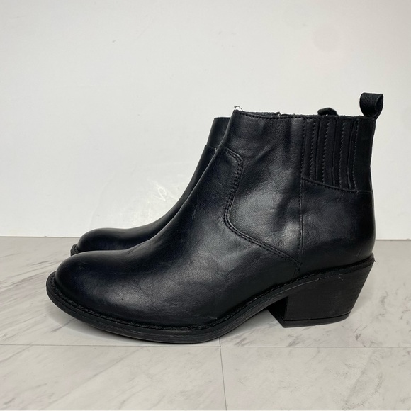 Sofft Ardmore Black Leather Bootie 8 1/2 - Picture 15 of 15